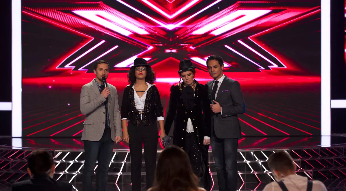 Antonia, concurenta eliminată de la X Factor, îi cedează voturile Irinei