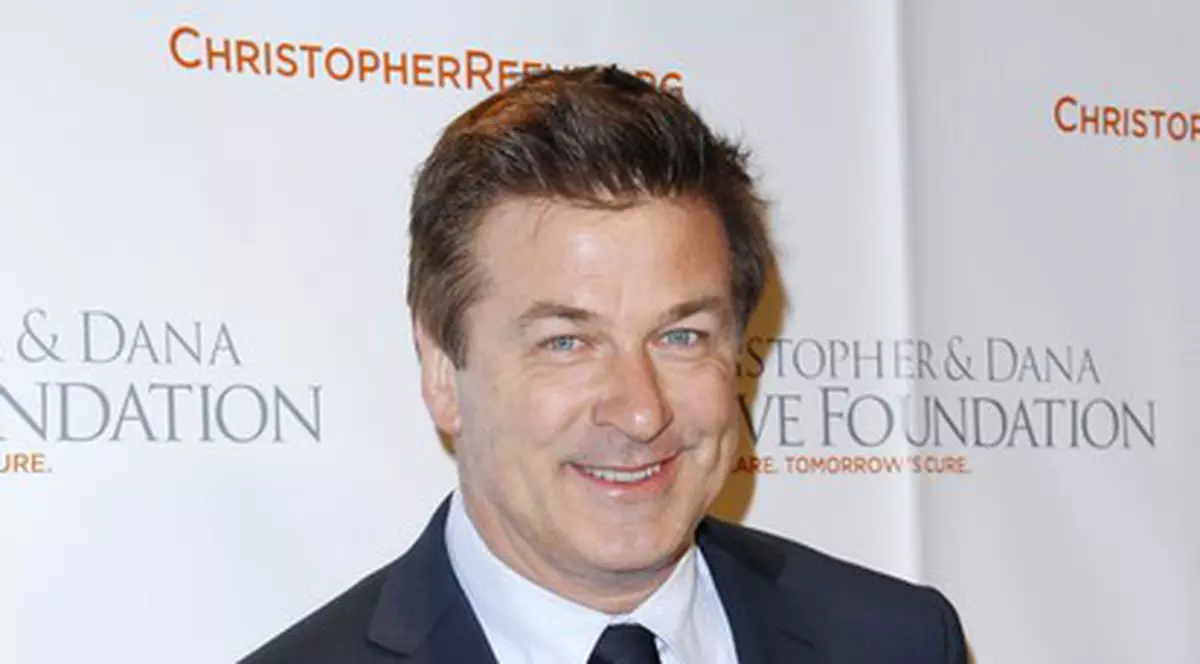 Actorul Alec Baldwin, dat jos din avion. Află de ce