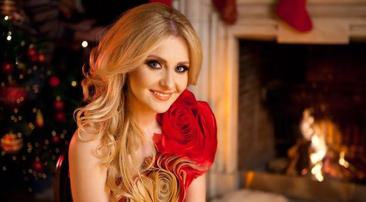 Alina Sorescu se pregăteşte să nască. Ce mare i-a crescut burtica de gravidă!