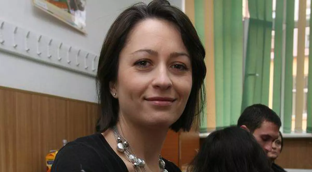 Amalia Năstase: "Putem trăi mai puţin bogaţi şi fără lucruri care lucesc"