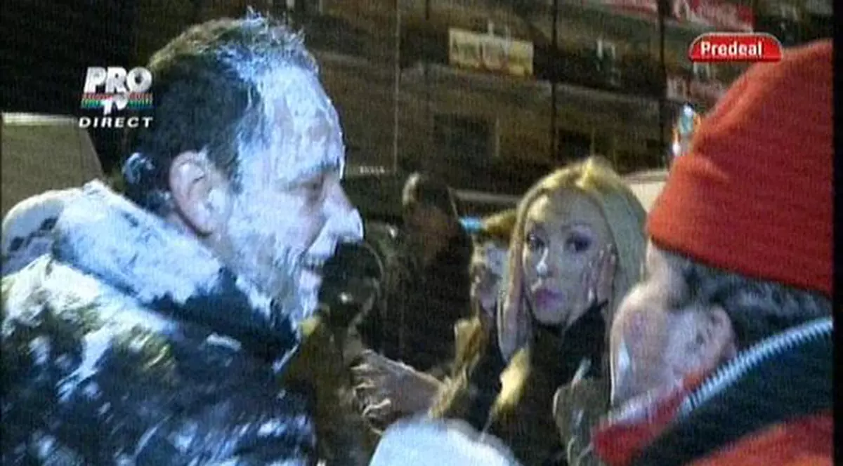 Moment istoric! Măruţă s-a împăcat cu Andreea Bălan, la o...farsă cu frişcă!