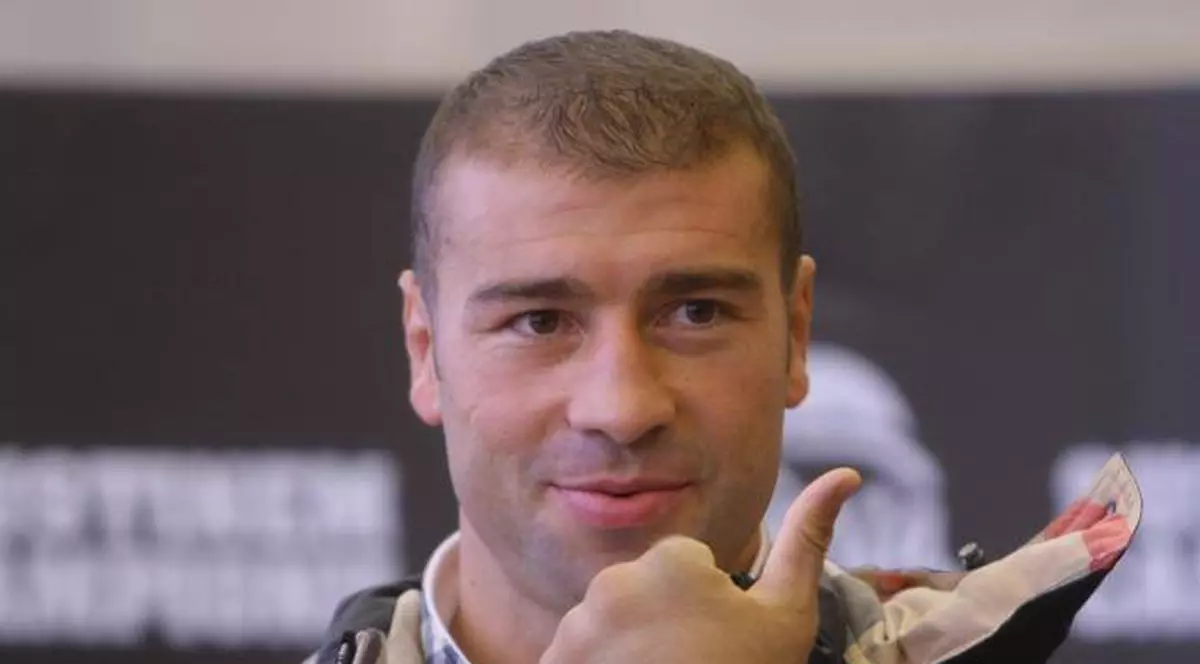 Bute: ”Pentru Ward mă bat şi-n Oakland, iar pe Froch îl fac KO!”