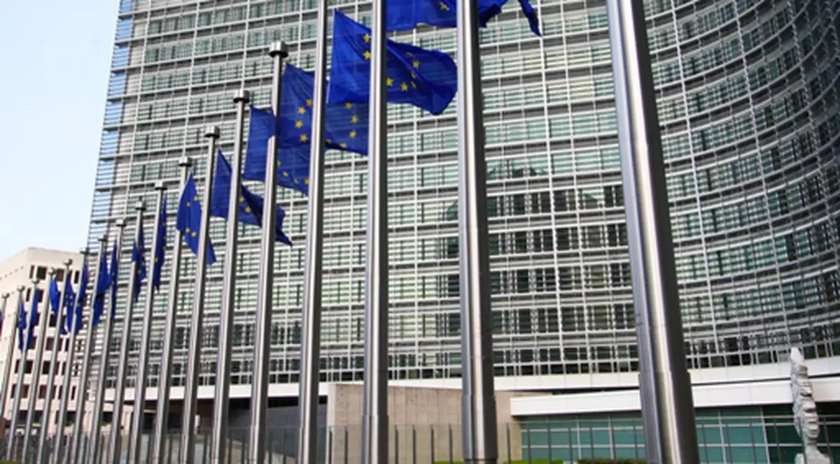 Cartelul valutiștilor. Opt giganți bancari vor plăti amenzi de miliarde de euro pentru manipularea pieței valutare. Sediul Comisiei Europene