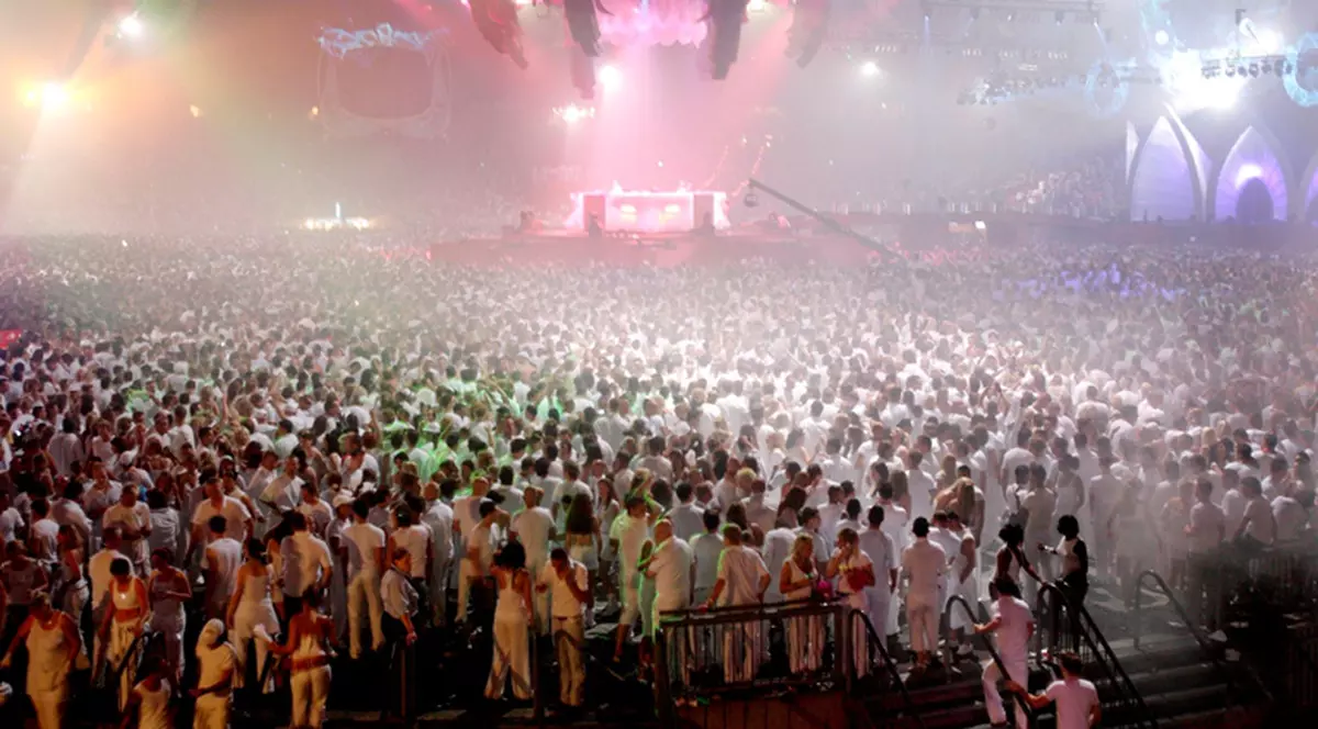 Sensation, show-ul dance prezent în 20 de ţări, vine în România | VIDEO