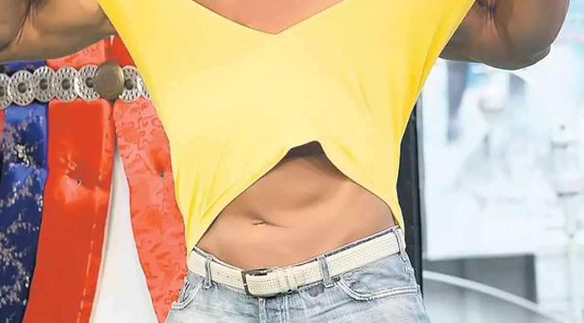 America a înlemnit! Unul dintre simbolurile masculinităţii e homosexual