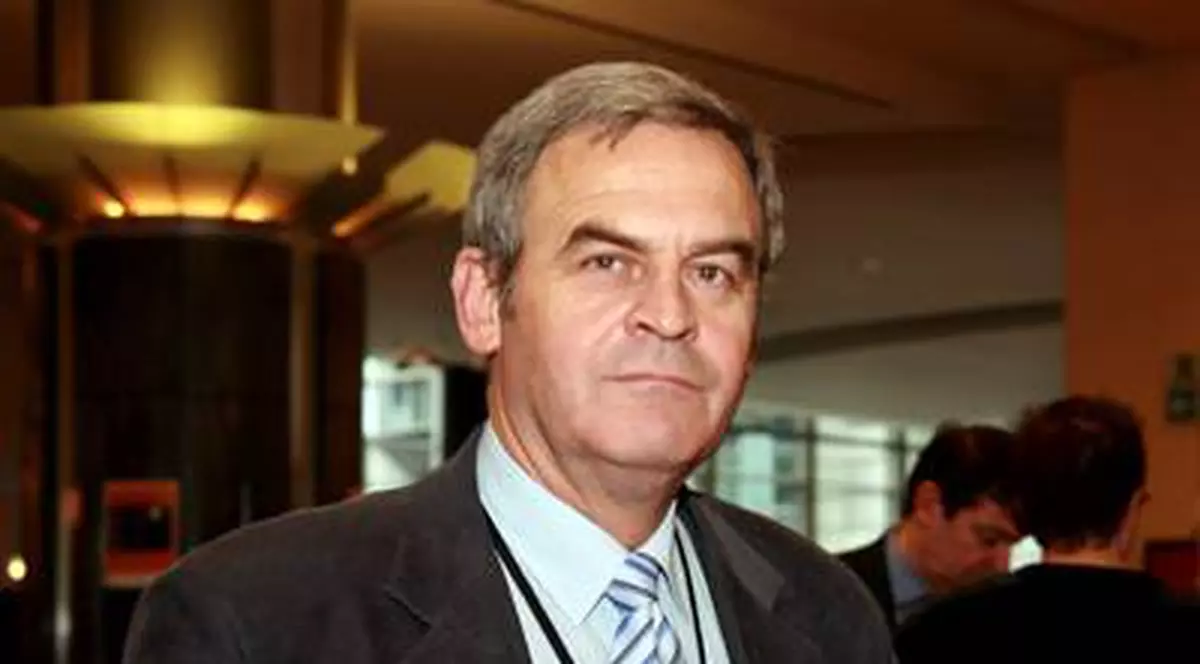 Laszlo Tokes, reales preşedinte al Consiliului Naţional al Maghiarilor 