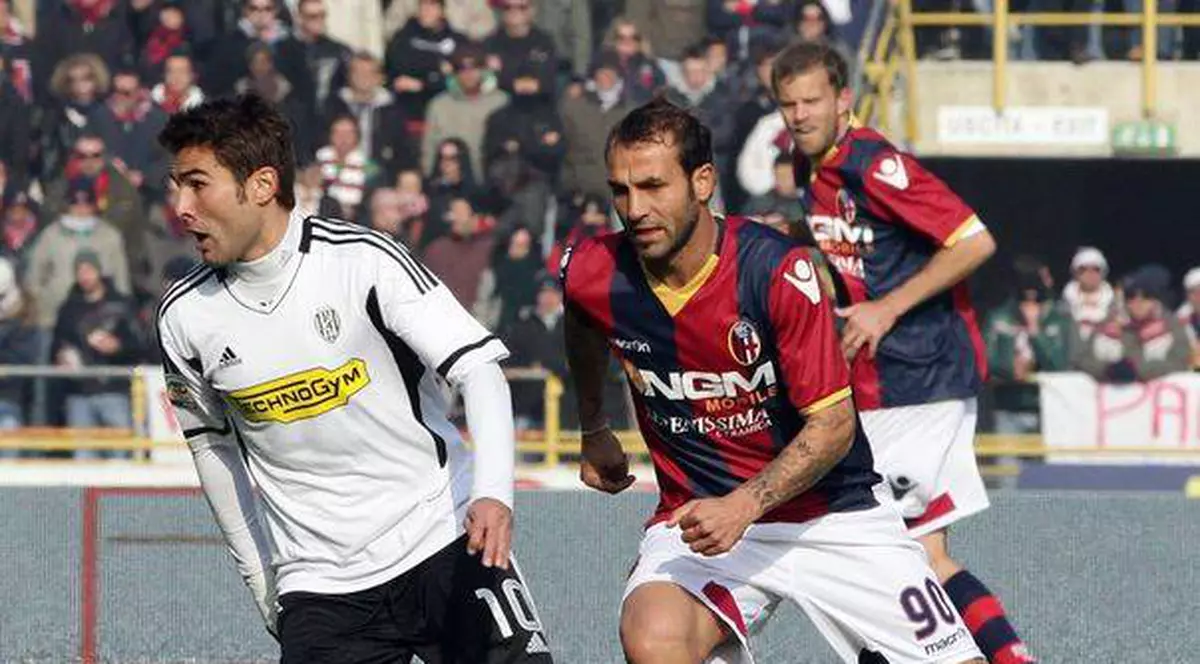 Adrian Mutu, în dosarul vrăjitoarelor! Vezi ce SMS-uri i-a trimis briliantul Vanessei