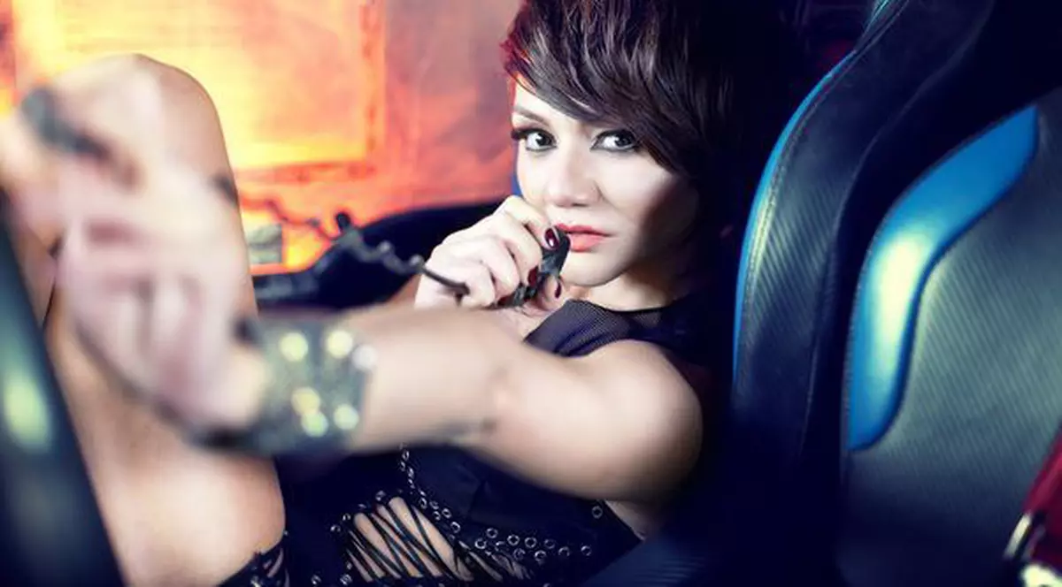 În 2012, Neylini vrea să scape de dependenţa de dulciuri. Află ce-şi mai doreşte cântăreaţa!