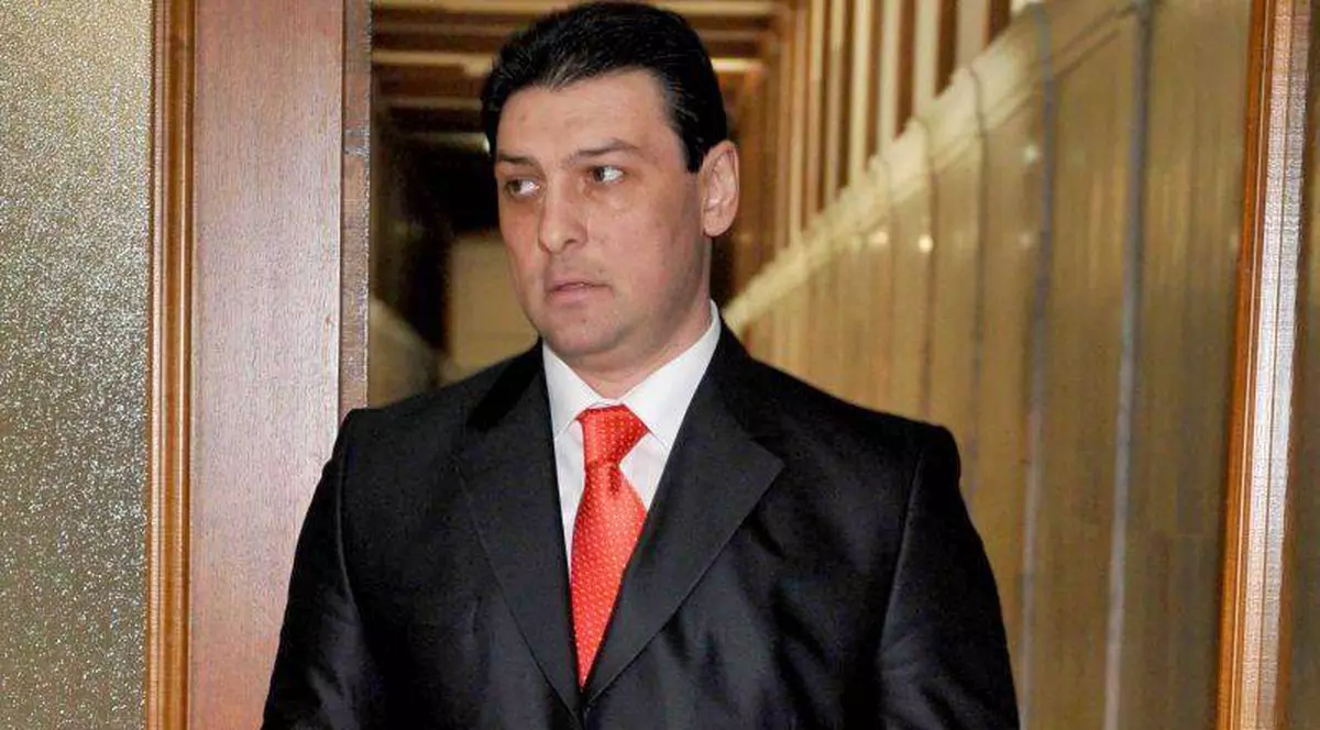 Liderul rromilor Nicolae Păun vrea amenzi de 1.000 de lei și pușcărie pentru cerșetori