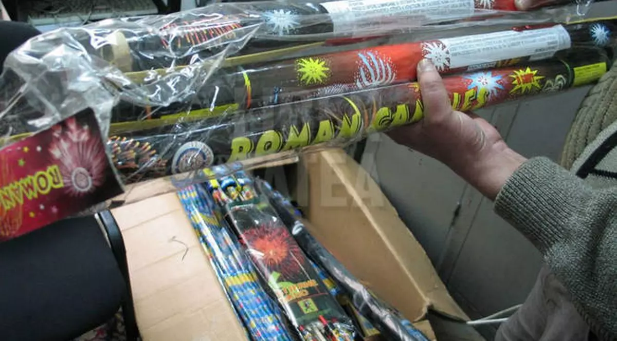 Un şofer a rămas fără un ochi după ce i-a explodat o petardă în faţă