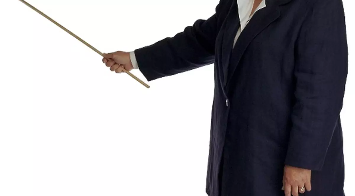 O profesoară, bătută chiar sub ochii elevilor, de părinții unuia dintre ei