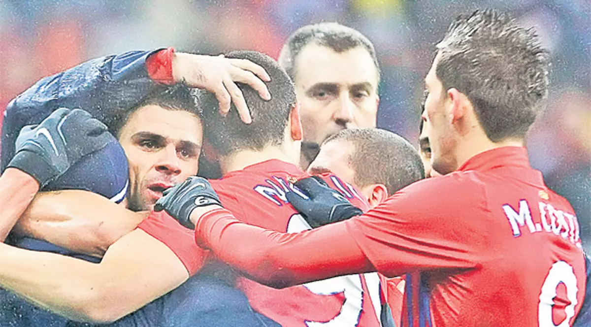 Gigi Becali: "Lideri până la Paşte!"