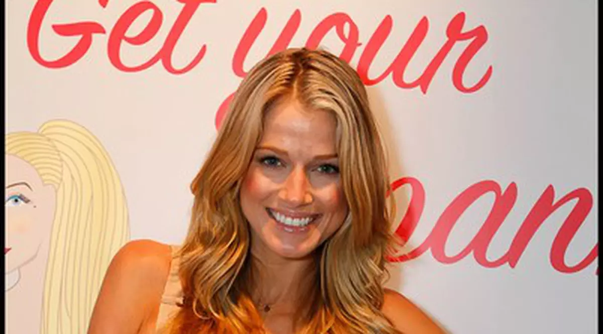 CHILOȚII pe care îi poartă toate divele de la Hollywood, și în EUROPA! Vezi ce MINUNI fac! FOTO