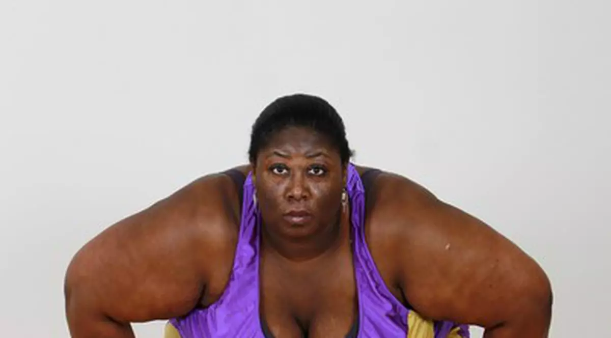 OH, MAMAAAA! Cu ”mititica” asta nu e de glumit! FOTO