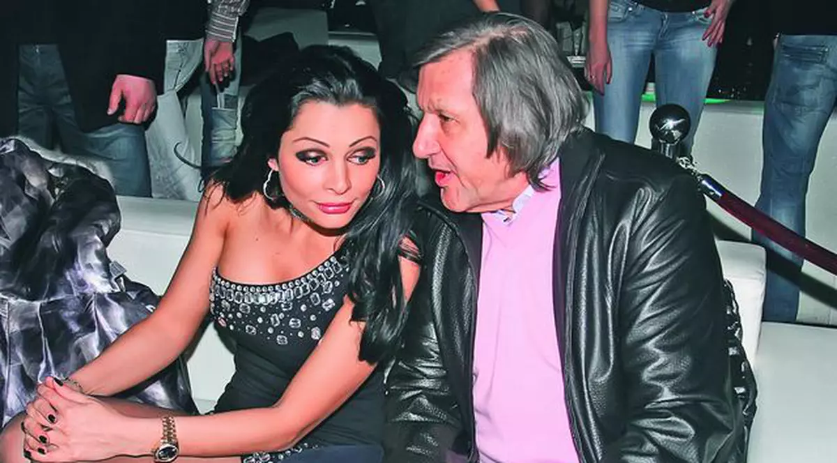 Iubita lui Ilie Năstase are «numărul perfecţiunii» la maşină