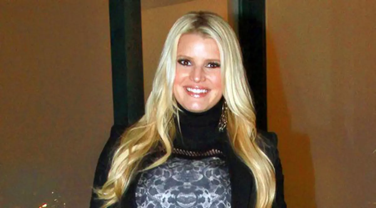 Jessica Simpson a devenit mamă! Are o fetiţă