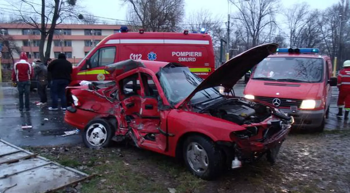 Femeie în stare gravă la spital, în urma unui grav accident în Mamaia