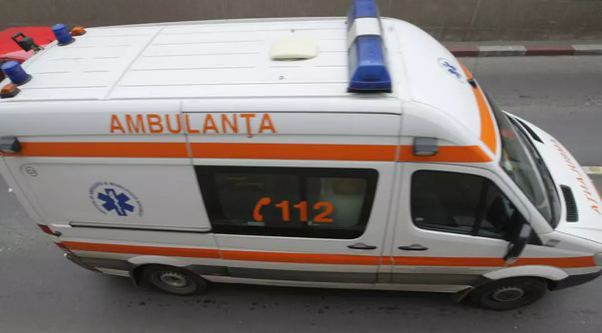 Accident rutier în Vâlcea: O persoană a murit și trei tineri au fost grav răniţi