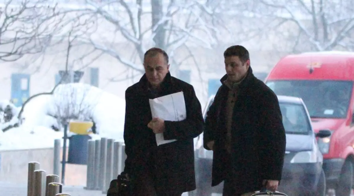 Ambiţios, Mircea Geoană a plecat iar în America