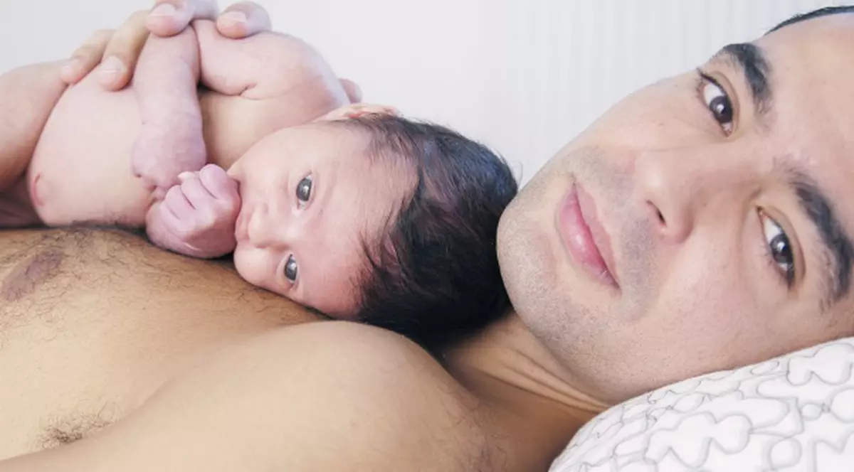 A ŞOCAT O LUME ÎNTREAGĂ! Bărbatul VIRGIN care are 14 COPII! Cum e posibil aşa ceva!?!
