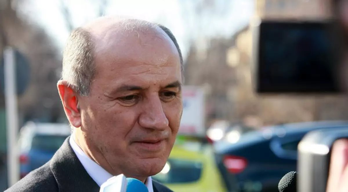 George Copos i-a dus mâncare lui Lucescu la spital | FOTO