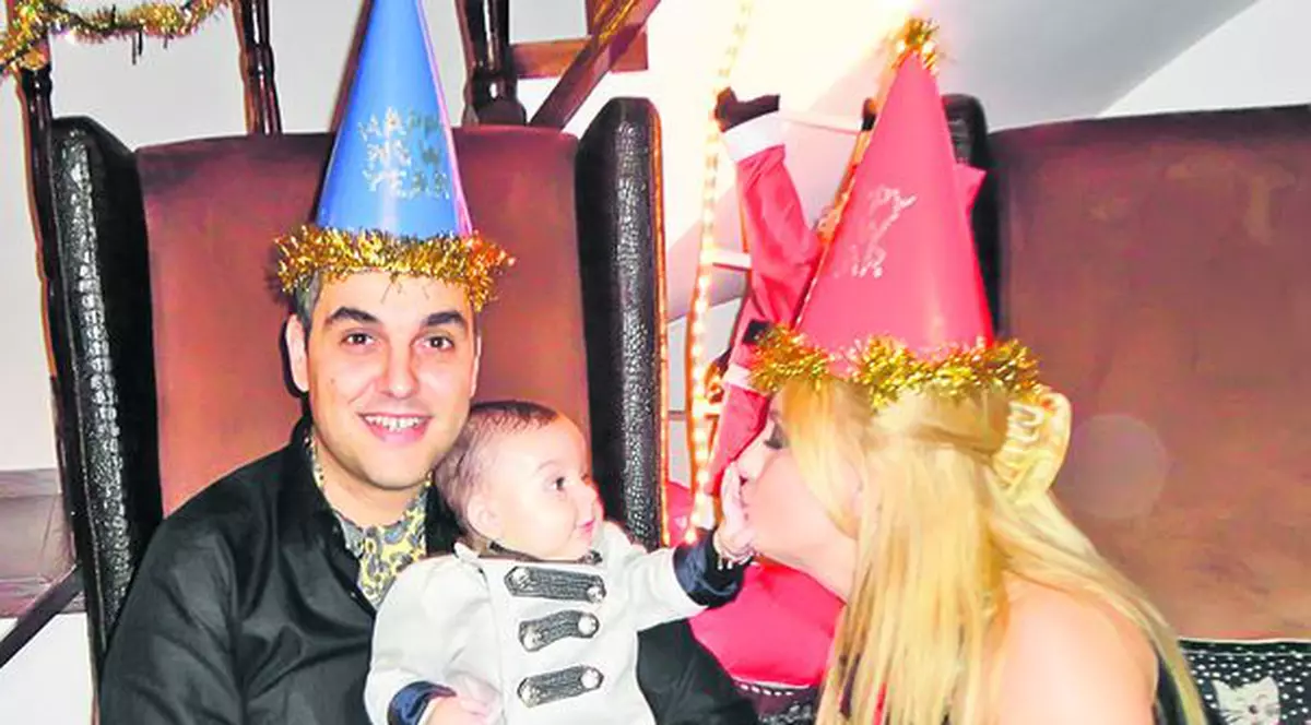 Ei au avut primele Sărbători ca părinţi