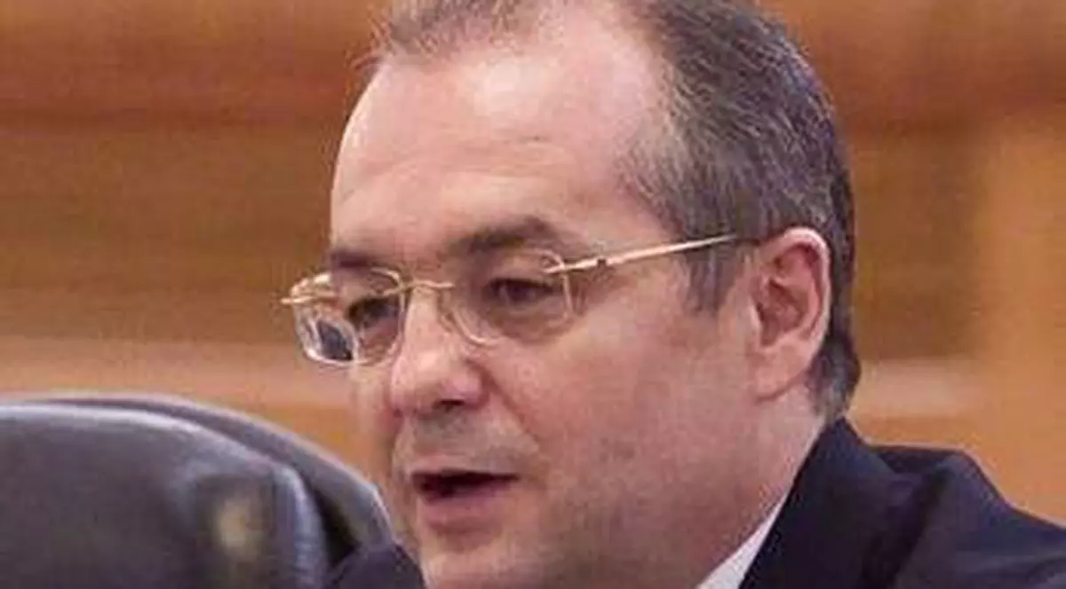 BOC, un pas înapoi: "E de discutat dacă e mai bine să se declanşeze anticipate"