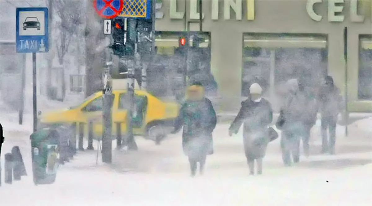 Zăpada a închis Bucureștiul!