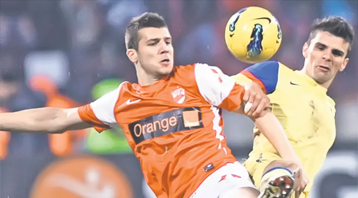 George Ţucudean, atacantul lui Dinamo, şi-a luat bolid Ferrari 458 de 207.000 de euro