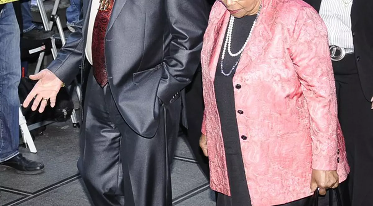 Răsturnare de situaţie în cazul doctorului lui Michael Jackson! Familia artistului renunţă la 100 de milioane de dolari!  