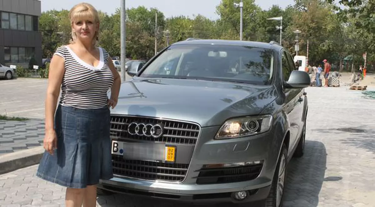 Ileana Ciuculete dă 3.000 de euro pe reparaţia automobilului avariat de Revelion