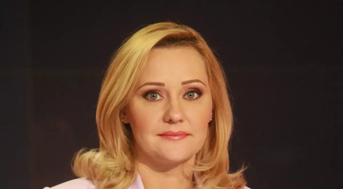 Elena Lasconi a spus DA la 40 de ani. Vezi cum a decurs cererea în căsătorie!