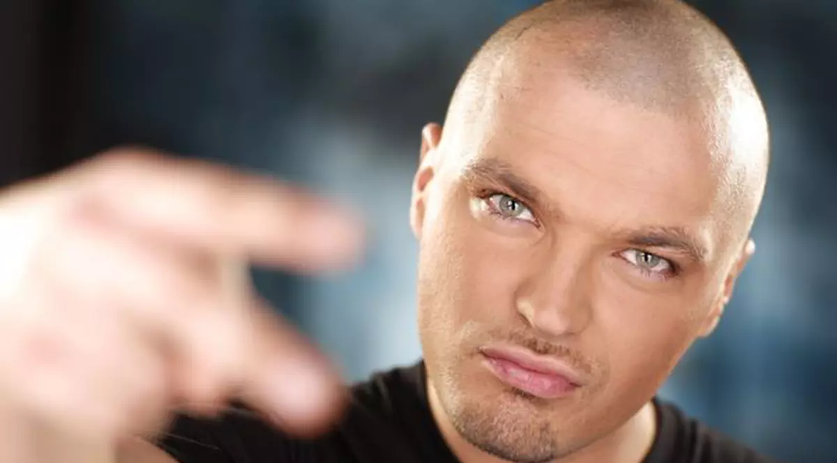 Puya cântă cel mai lung poem de dragoste din lume! Ascultă cum sună "Luceafărul" lui Mihai Eminescu pe ritm de hip-hop! AUDIO