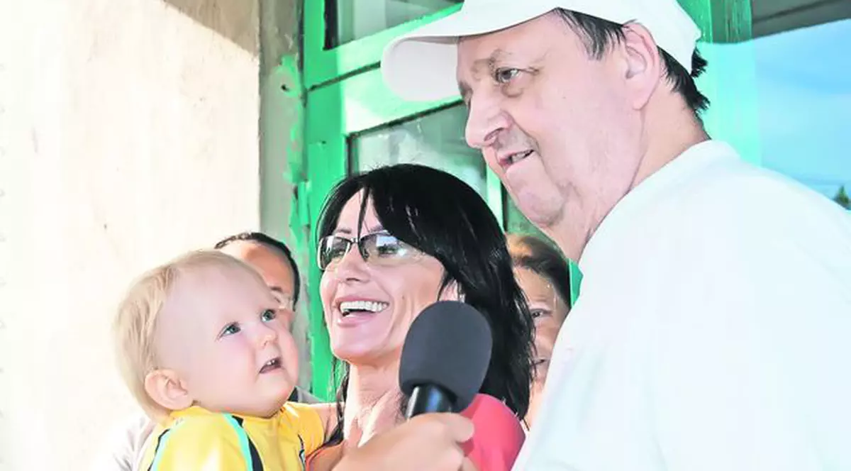 Nadia nu a avut cum să-i îndeplinească ultima dorinţă părintelui ei: S-a stins fără să-şi mai vadă nepoţelul