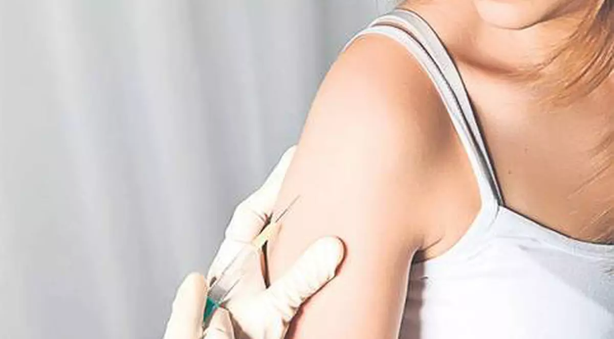 Vă bateţi joc de noi cu vaccinurile astea!