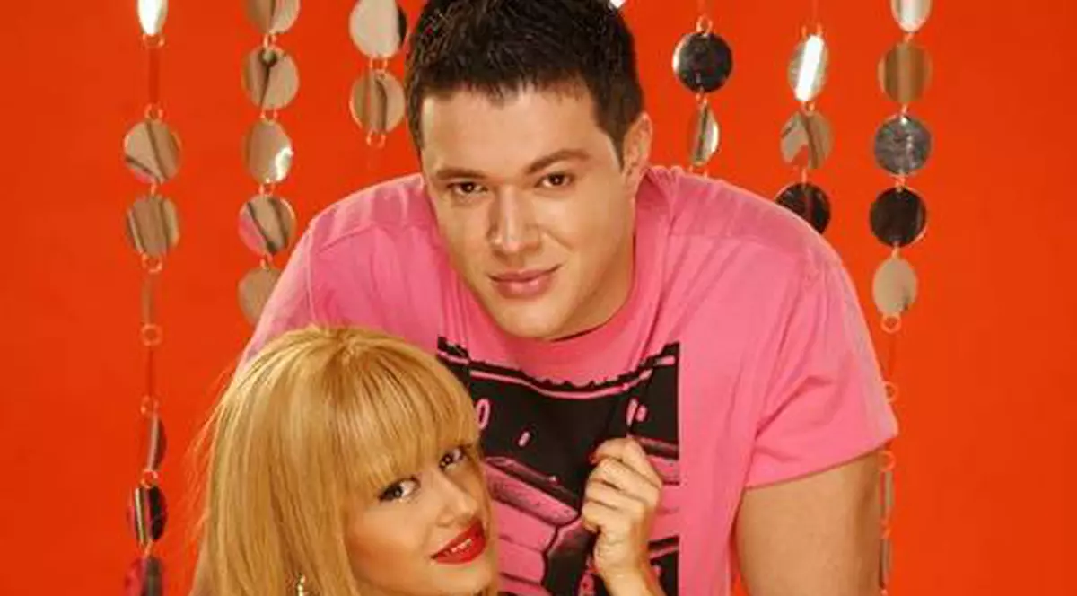Victor Slav știe deja cum va fi nunta cu Anda Adam: ”Vara, pe plajă. Îmi place căldura”