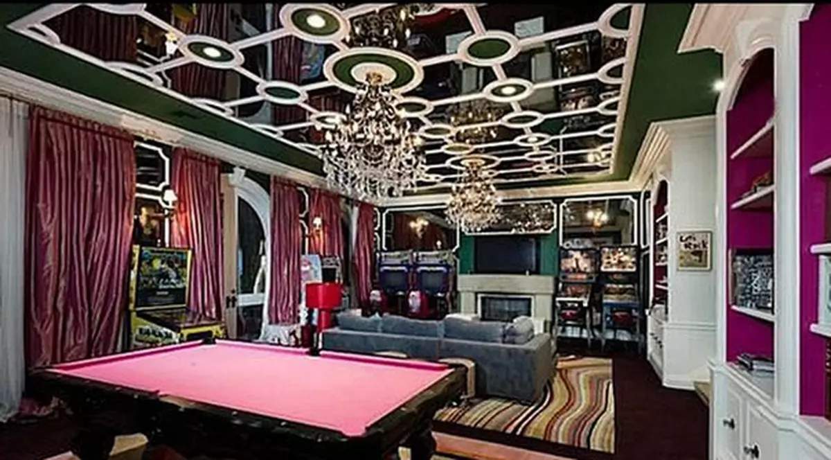Vrei să te lăfăi în casa Christinei Aguilera? Uite cât trebuie să scoți din buzunar! FOTO