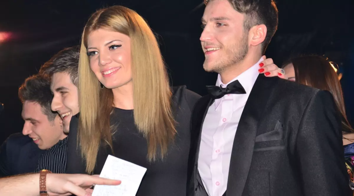 "Fiul" lui Bote, umilit crunt în faţa iubitei! Află ce i s-a întâmplat | FOTO