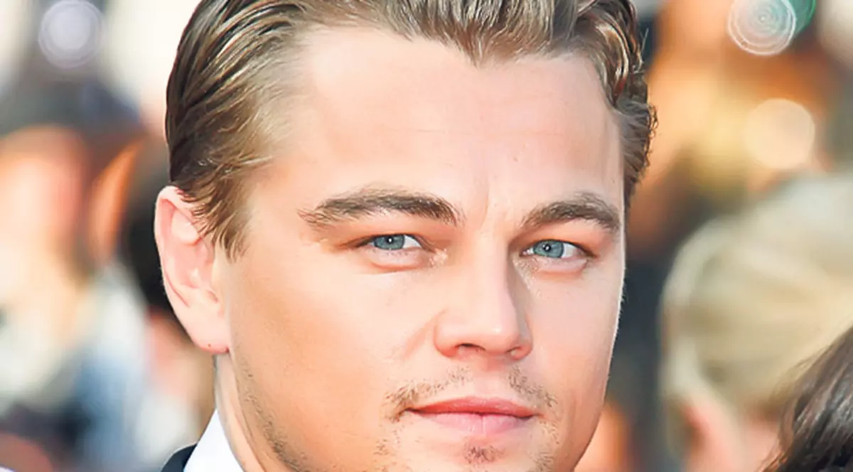 DiCaprio a pus ochii pe un alt fotomodel