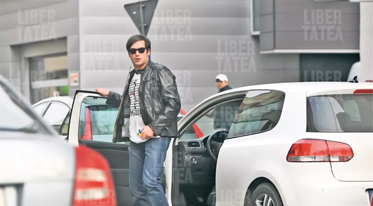 Singurel, frumuşelule? Radu Vâlcan e văzut tot mai des fără Adela Popescu