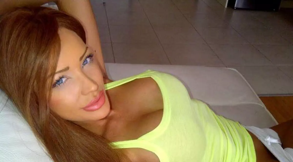 FABULOS! Uite cum îl aşteaptă Bianca Drăguşanu pe Cristea, în dormitor!