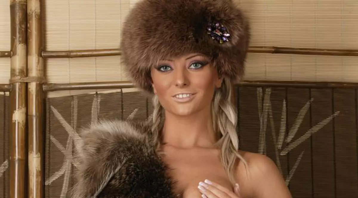 Delia, mândră de noul ei videoclip: "Tineţi-vă bine, e foarte mişto! Jur!"