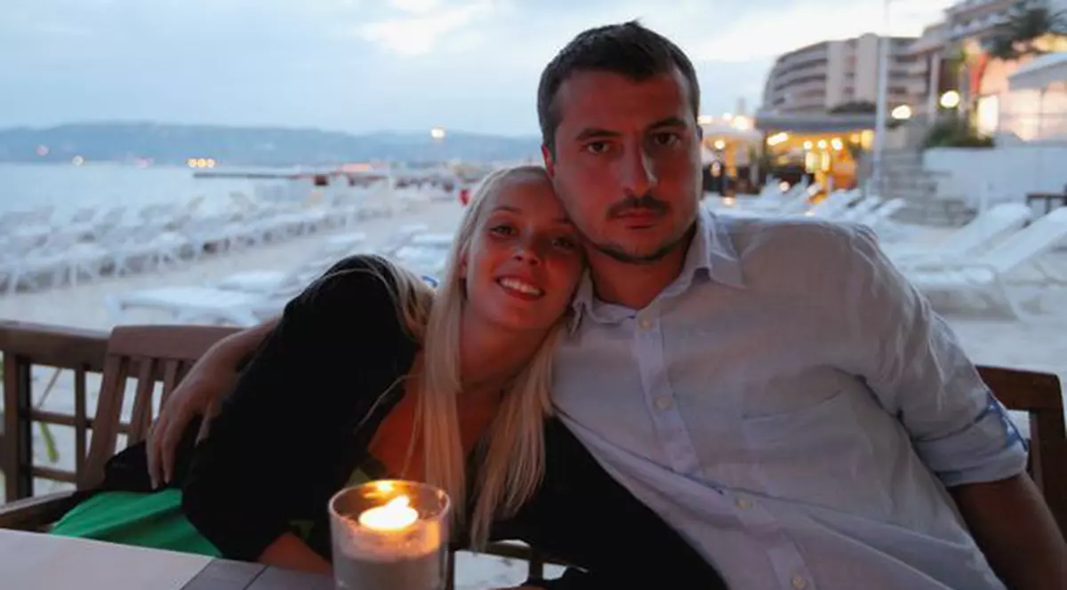 Bubulina, gospodina! Diana Dumitrescu își răsfață soțul cu creveți cu usturoi și mentă, pe pat de orez