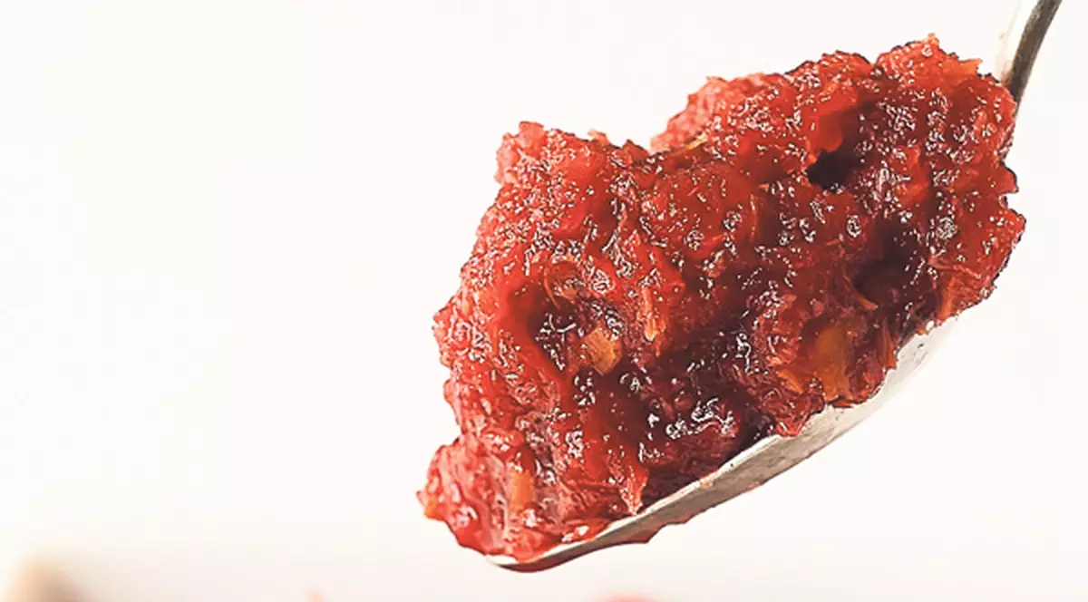 O rețetă sănătoasă | Salată de sfeclă roşie cu hrean