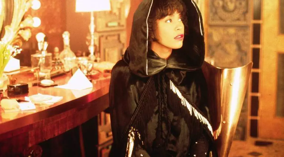 Nu o comemoraţi pe Whitney Houston! Sunteţi în pericol să muriţi!