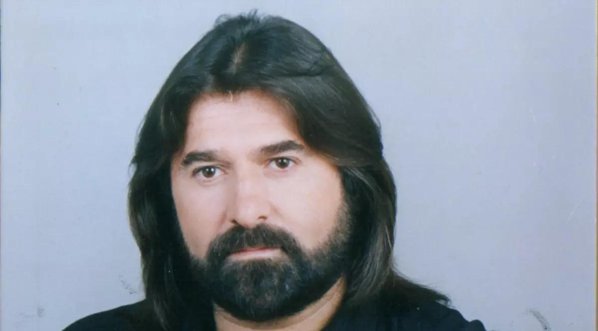 Un vecin i-a intabulat drept proprietate garajul lui Gheorghe Gheorghiu 