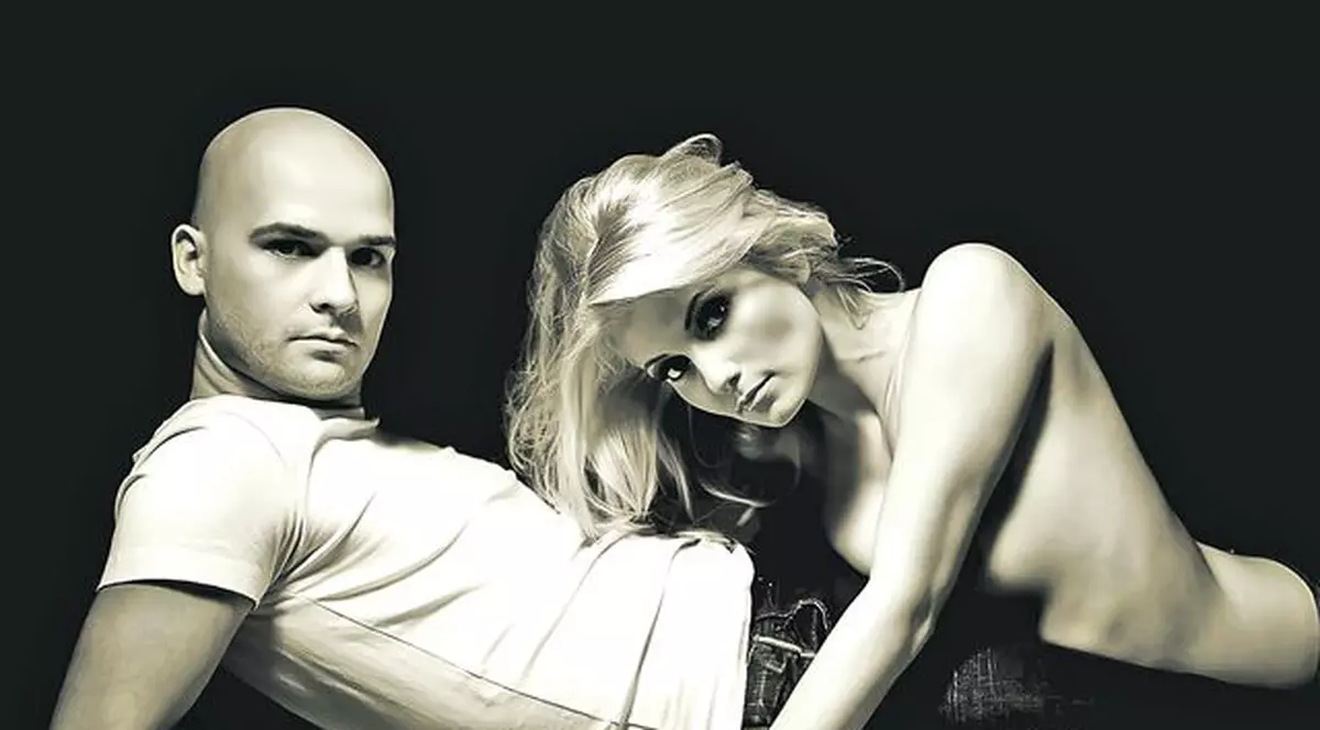 Lovitură de teatru! Andrei, de la Alb Negru: "Acum două zile am dormit cu soţia mea în pat". Află dacă el şi Sylvia mai divorţează!