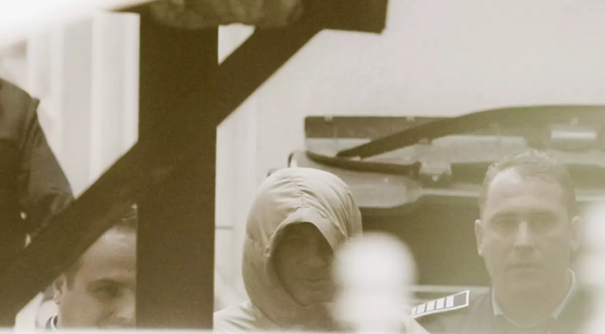 Iată-l pe ucigaşul de la coafor la o săptămână de la masacru! | FOTO EXCLUSIV