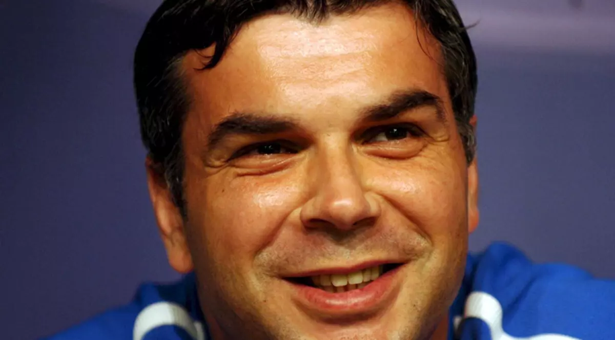 FOTBAL | Saudiţii vor să-l îngroape în bani pe Olăroiu!