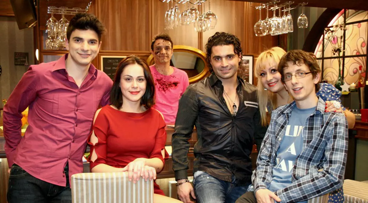 Pepe joacă un rol într-un serial de comedie